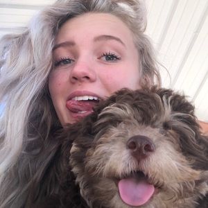 Meet your Posher, Courtney